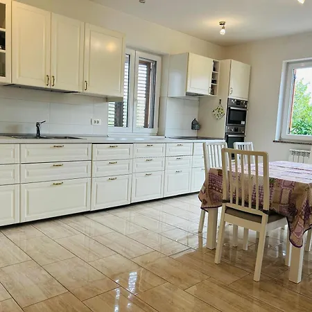 Nyaraló Graziano Bibali